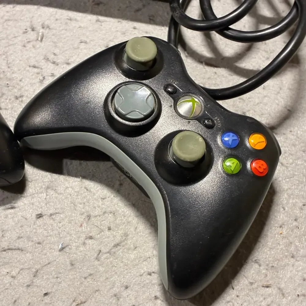 Xbox 360 Slim Bundle